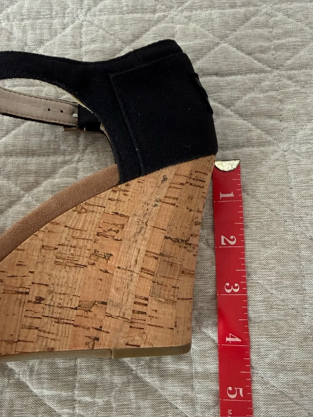 Like New TOMS Sienna Black Canvas Strap Wedge Sandal Cork Heel Size 8